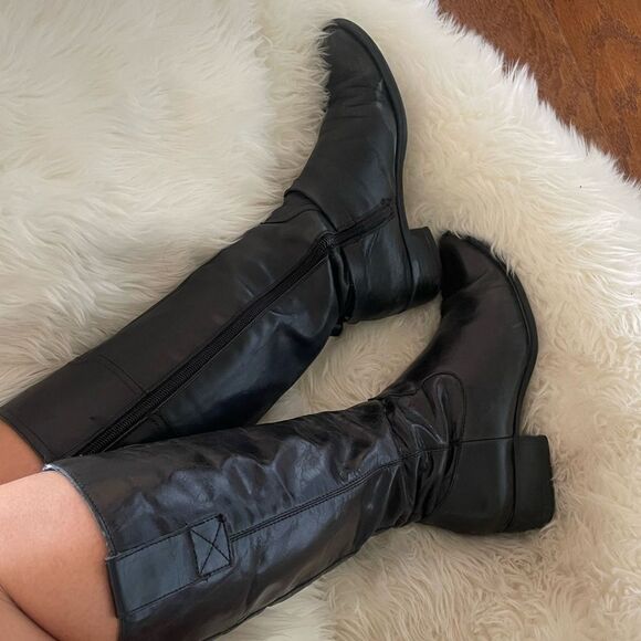 Black knee high boots - Picture 6 of 8